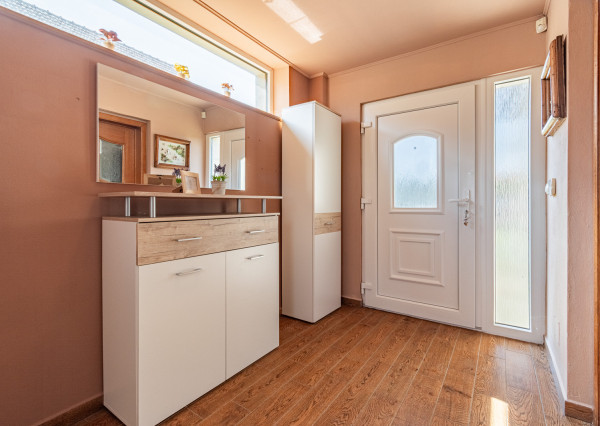 Na predaj zrekonštruovaný rodinný dom v Pate