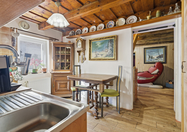 Na predaj autentický rodinný dom so starožitnosťami v Holíči