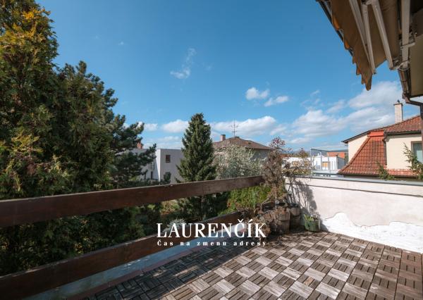 NA PREDAJ | UNIKÁTNY RODINNÝ DOM V CENTRE TRENČÍNA