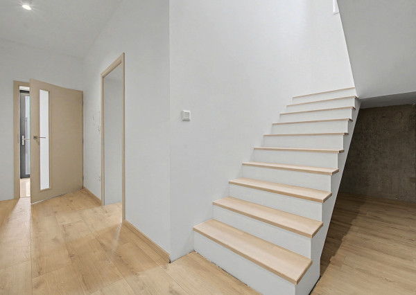 Na predaj 4-izbový rodinný dom v obci Divina