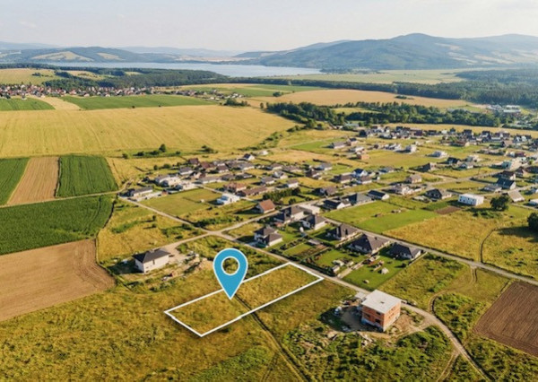 Na predaj rovinatý pozemok obec Zubrohlava - Námestovo.