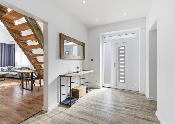 Na predaj moderný 4-izbový rodinný dom s bazénom v Bučanoch