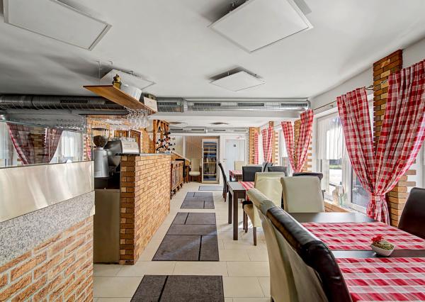 Na predaj polyfunkčný objem s luxusným rezidenčným podkrovím v Bratislave