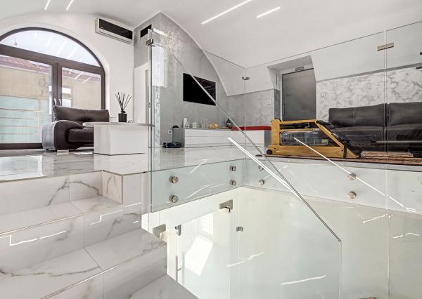 Na predaj polyfunkčný objem s luxusným rezidenčným podkrovím v Bratislave