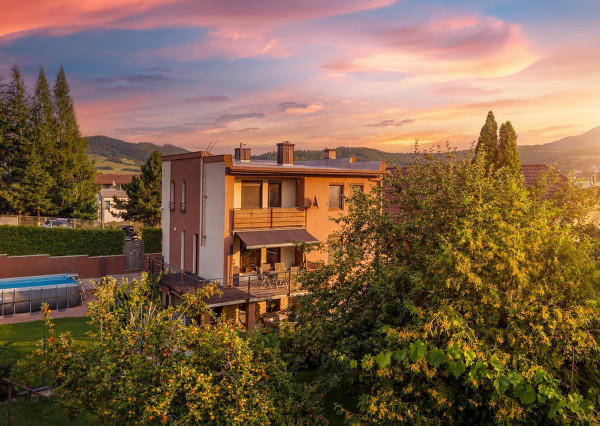 Na predaj rodinný dom vhodný aj na podnikanie v Kysuckom Novom Meste