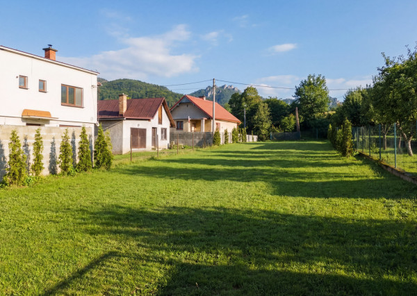 Na predaj pozemok s panoramatickým výhľadom v obci Jablonové