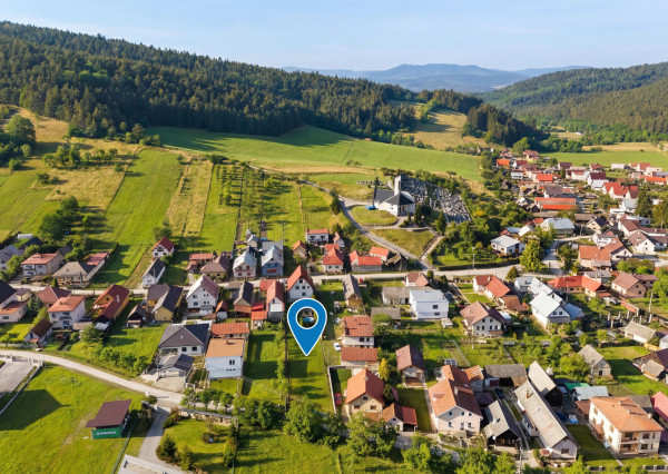 Na predaj pozemok s panoramatickým výhľadom v obci Jablonové