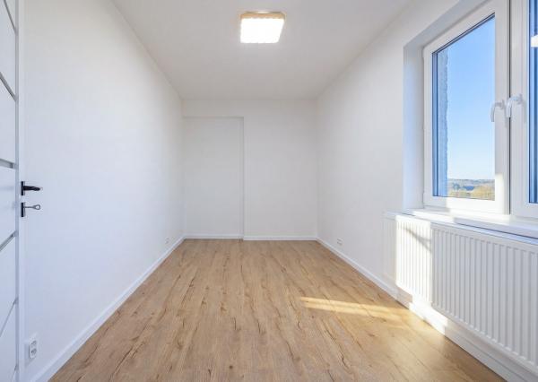 Na predaj zrekonštruovaný 3-izbový byt v obci Malcov