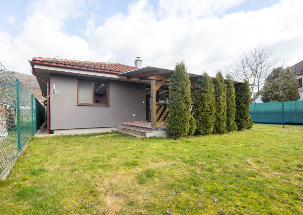 Na predaj 4-izbový dom s dvoma terasami v obci Horné Srnie