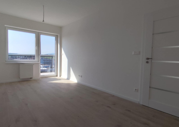 Na predaj 3-izbový byt s terasou v Bánovciach nad Bebravou