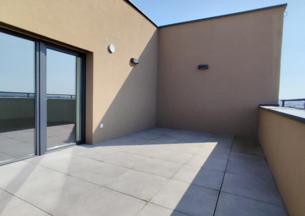 Na predaj 3-izbový byt s terasou v Bánovciach nad Bebravou