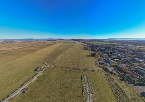 Na predaj pozemok v obci Mlynica