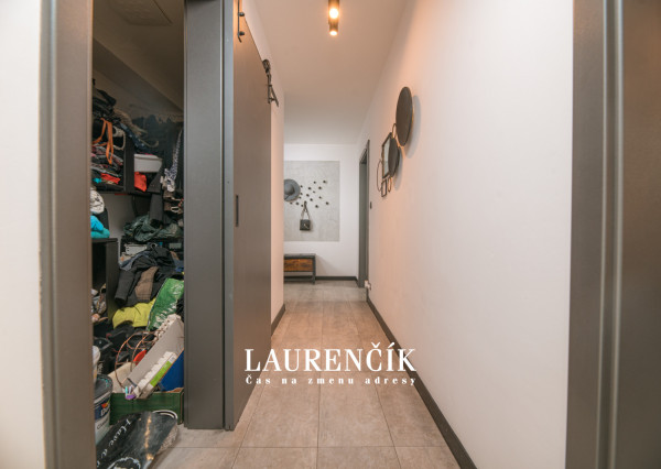 NA PREDAJ | 4-izbový byt s parametrami rodinného domu v Žiline na ul. Lenčova
