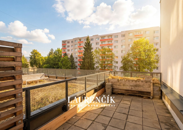 NA PREDAJ | 4-izbový byt s parametrami rodinného domu v Žiline na ul. Lenčova