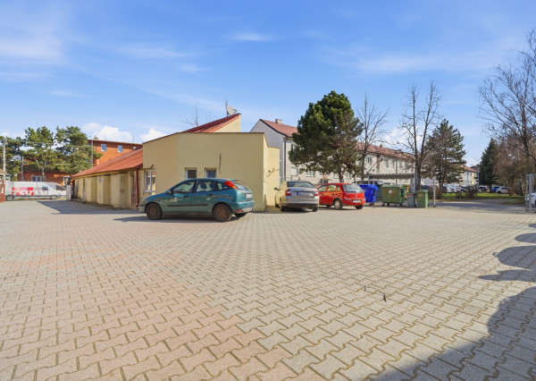 Na predaj 4-izbový mezonetový byt s 2 balkónmi v centre mesta Malacky