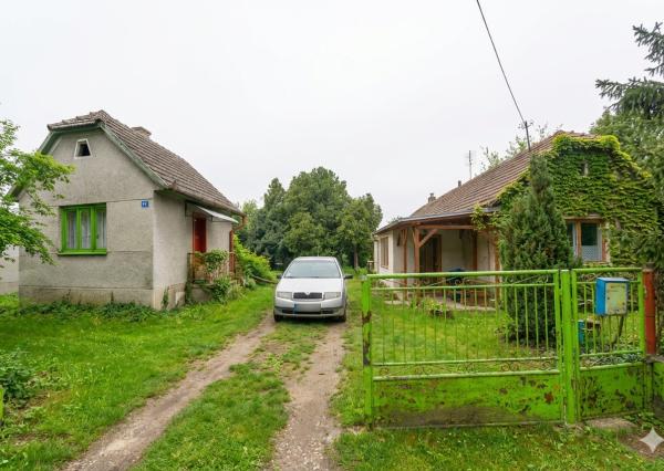 Na predaj rodinný dom s rozľahlým pozemkom v obci Blahová