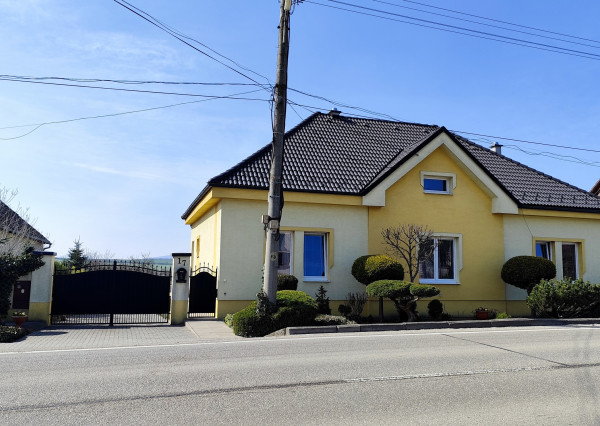 Na predaj prerobený dom s potenciálom v Dolných Našticiach