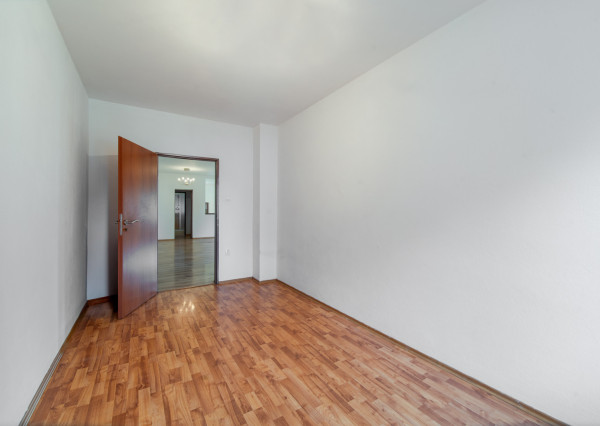 Na predaj priestranný rodinný dom s veľkým pozemkom v Loku pri Leviciach