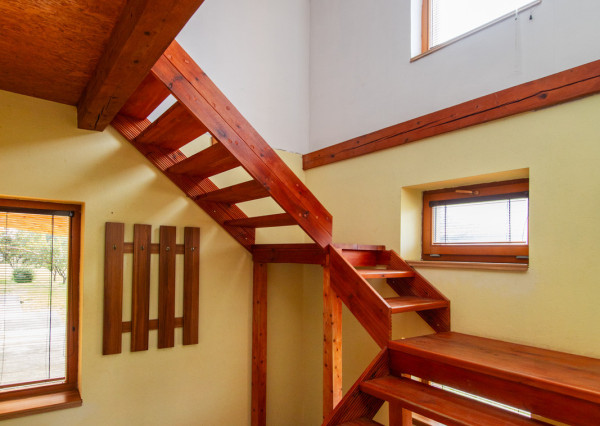 Na predaj priestranný rodinný dom s veľkým pozemkom v Loku pri Leviciach