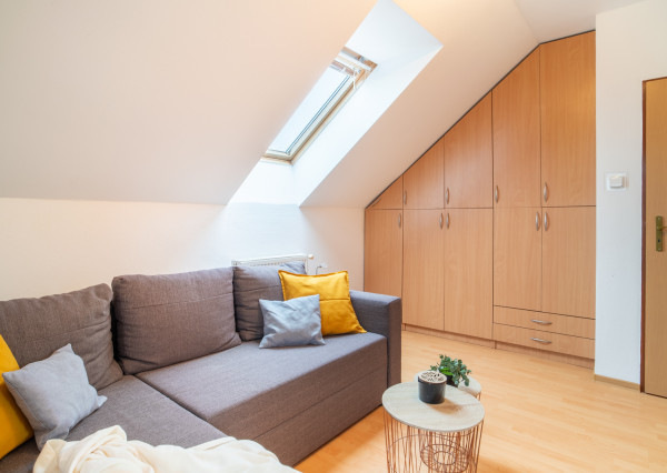 Na predaj zariadený dvojpodlažný rodinný dom kúsok od Serede