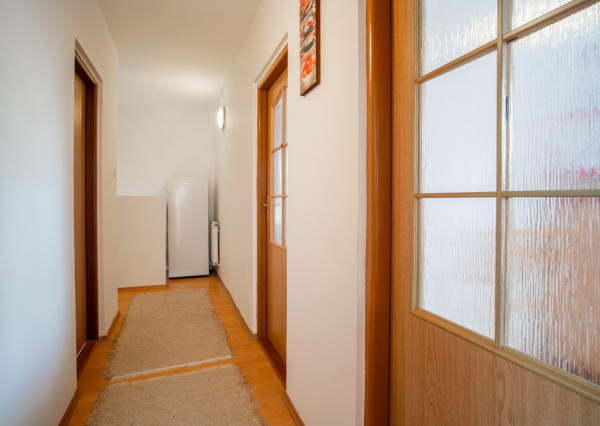 Na predaj zariadený dvojpodlažný rodinný dom kúsok od Serede