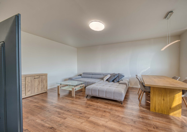 Na prenájom kompletne zariadený 2-izbový byt v Petržalke