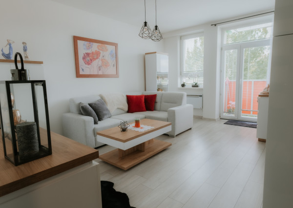 Na predaj kompletne zrekonštruovaný 2-izbový byt v Kotešovej