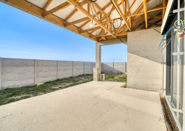 Na predaj rozostavaný rodinný dom v Moste pri Bratislave