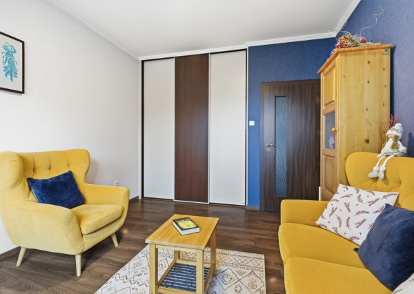 Na predaj rodinný dom s veľkorysým pozemkom v obci Kyselica