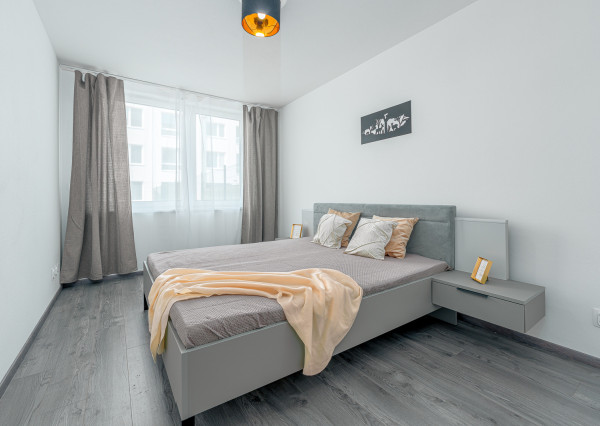 Na prenájom 2-izbový byt v Ivanke pri Dunaji