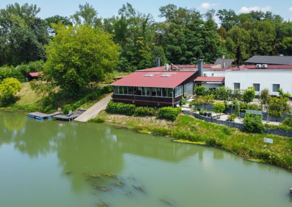 Na predaj penzión pre podnikanie aj bývanie pri Malom Dunaji