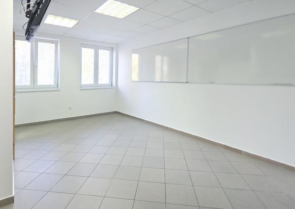 Na prenájom kancelársky priestor v centre Šamorína