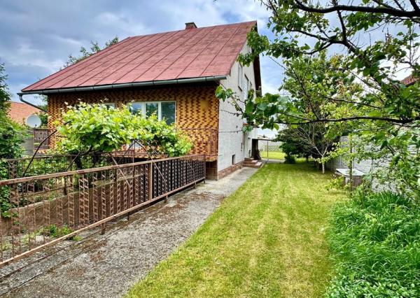 VIDEO, ZNÍŽENÁ CENA 10-izbový rodinný dom, ÚP 340m2, pozemok 638m2