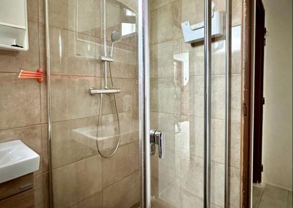 VIDEO, ZNÍŽENÁ CENA 10-izbový rodinný dom, ÚP 340m2, pozemok 638m2