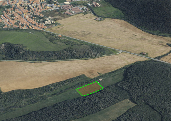 Na predaj investičný pozemok so súkromným vstupom v Hradišti