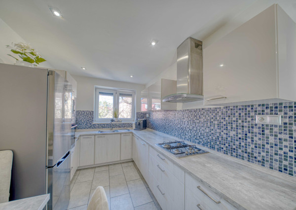 Na predaj kompletne zrekonštruovaný byt s balkónom v Hlohovci