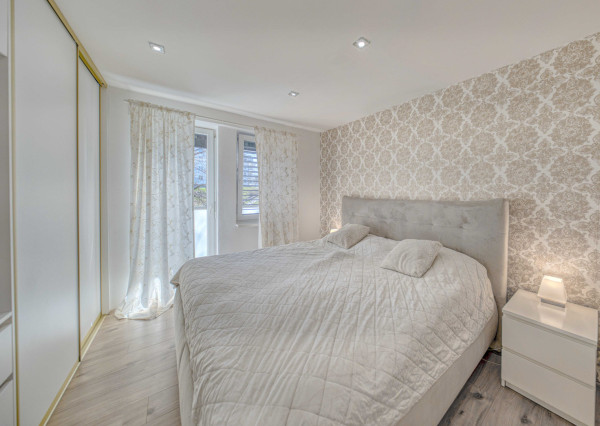 Na predaj kompletne zrekonštruovaný byt s balkónom v Hlohovci