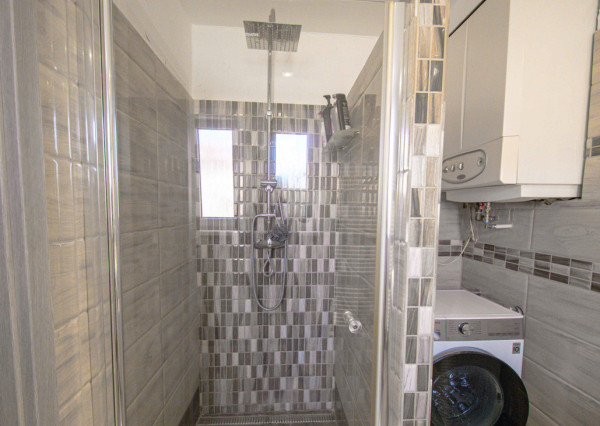 Na predaj kompletne zrekonštruovaný byt s balkónom v Hlohovci