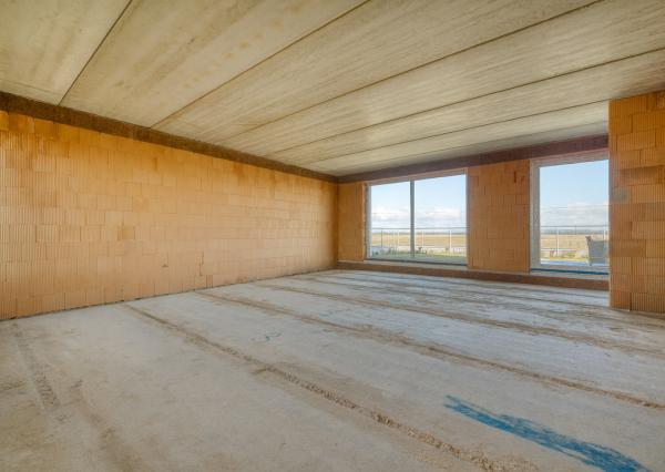 Na predaj administratívno-skladový objekt pri Trnave, v obci Zavar