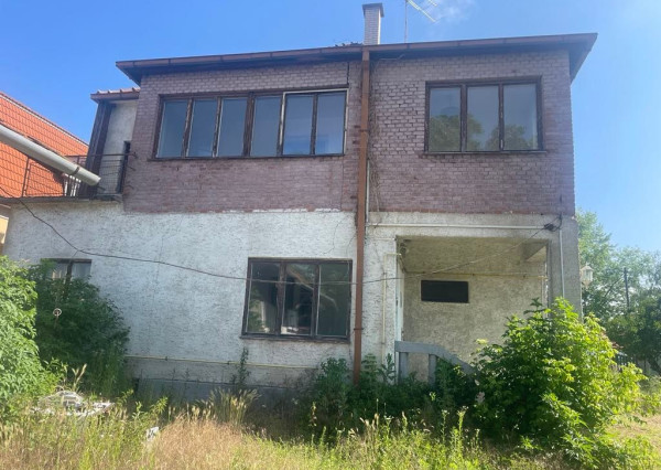 Exklzívne na predaj veľký 7 izb. RD- Partizánske / Veľké Bielice