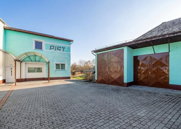 Na predaj výrobná hala s administratívnou časťou pri Lučenci