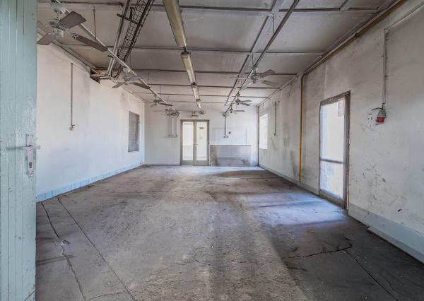 Na predaj výrobná hala s administratívnou časťou pri Lučenci