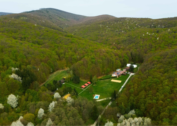 Na predaj rekreačný rezort v chránenej oblasti Bielych Karpát