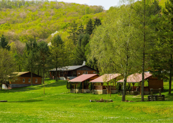 Na predaj rekreačný rezort v chránenej oblasti Bielych Karpát