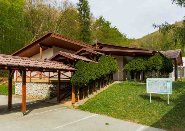 Na predaj rekreačný rezort v chránenej oblasti Bielych Karpát