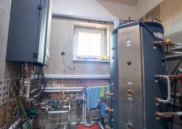 Na predaj exkluzívny rodinný dom s dvoj-garážou v podtatranskej obci Veľký Slavkov