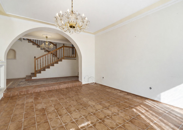 Na predaj 5-izbový rodinný dom v Hamuliakove