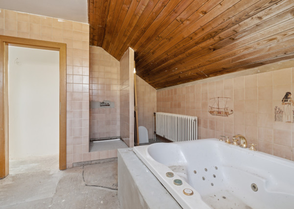 Na predaj 5-izbový rodinný dom v Hamuliakove