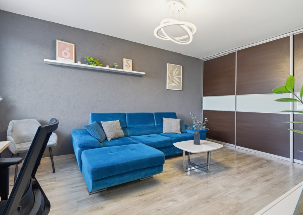 Na predaj 2-izbový byt v Karlovej Vsi