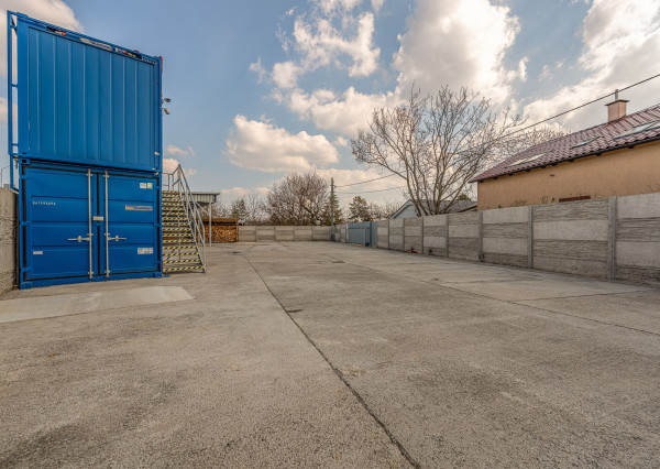 Na prenájom obchodný priestor v Ružinove